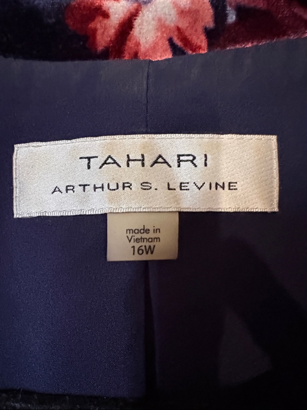 Tahari Arthur S. Levine Velvet Floral Blazer - Picture 2 of 6